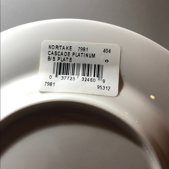 Noritake 5piece Setting. Cascade platinum pattern - Picture 6 of 7